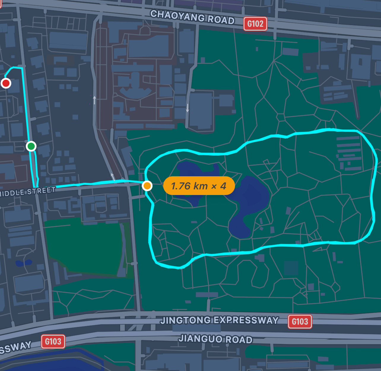 AimiRun GPS map showing a tracked running route with loop distance markers